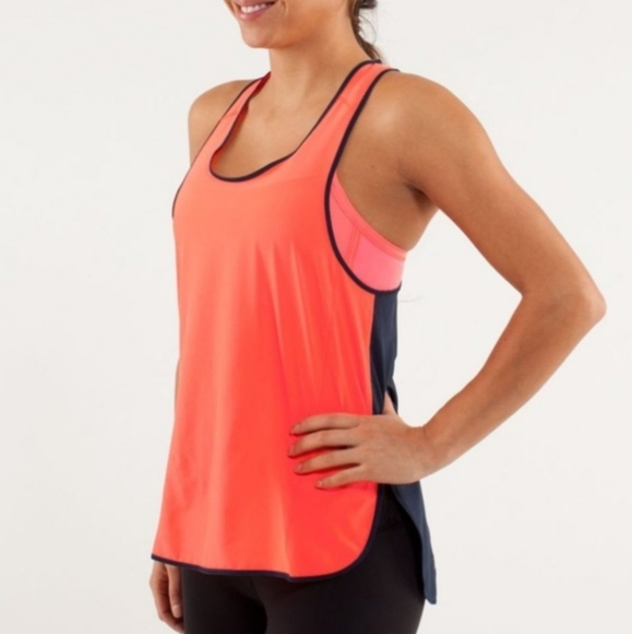 Lululemon Pump It Up TankLight Flare / Inkwell, Size 4 - Picture 2 of 16